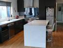 Kitchen with White Carrara Gloss benchtops